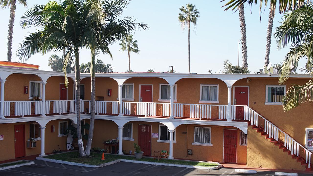 Paradise Inn And Suites — Photos 3